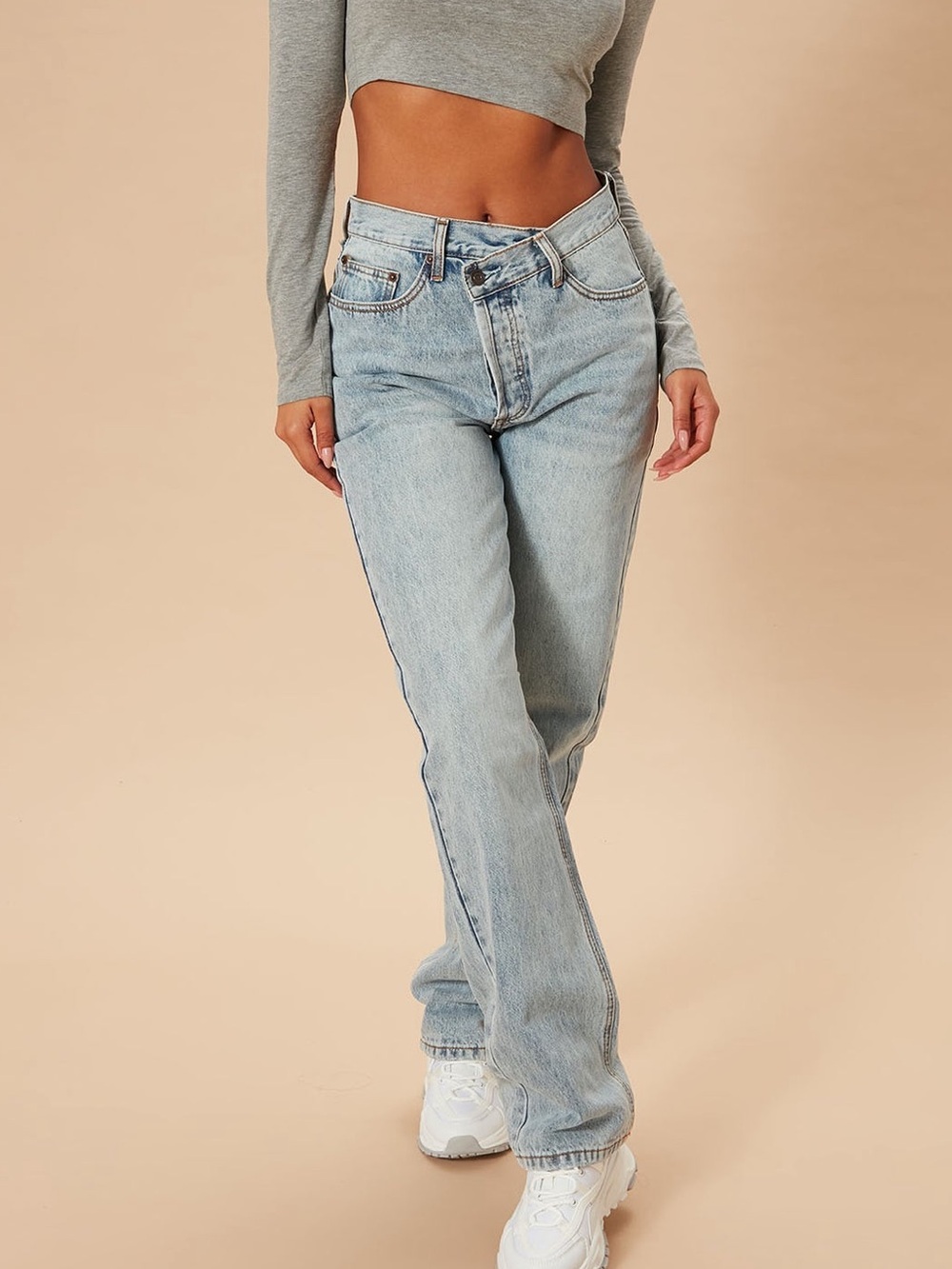 Light Wash Women’s Cross Waist Straight Jeans